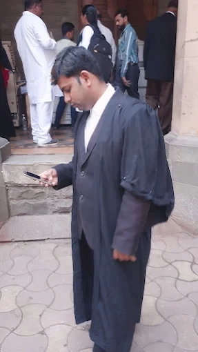 Advocate