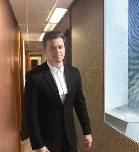 Advocate